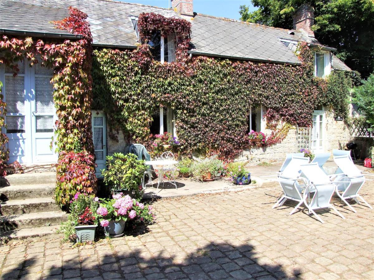 Le Glycine A Manoir Sainte Cecile Apartment Juvigny-Val-d'Andaine Exterior photo