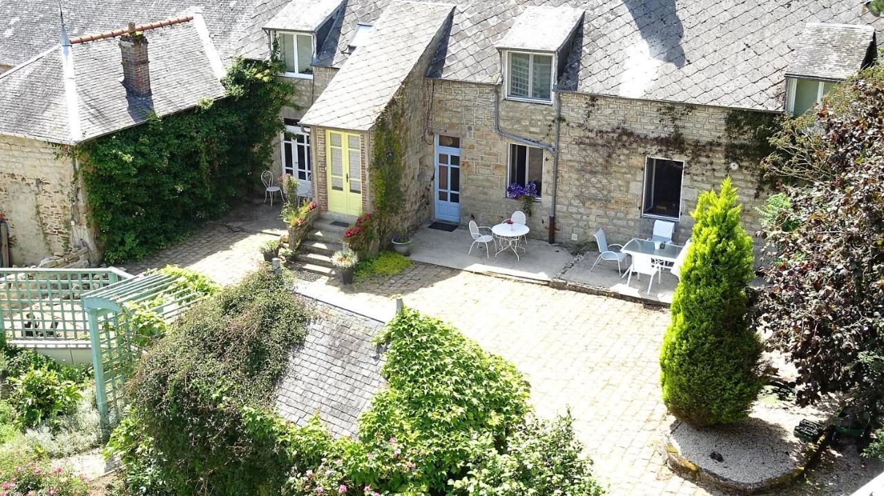 Le Glycine A Manoir Sainte Cecile Apartment Juvigny-Val-d'Andaine Exterior photo
